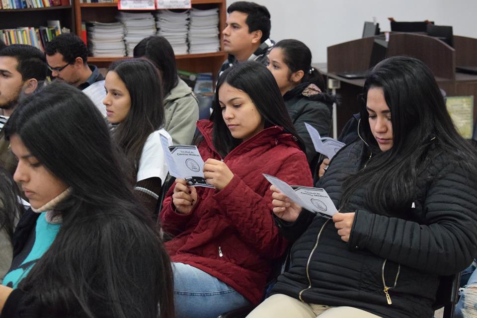 SOCIALIZACIÓN DE BIBLIOTECA A COMUNIDAD EDUCATIVA DE FACULTAD DE CIENCIAS MÉDICAS.